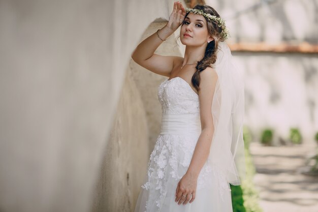 Novia con una diadema