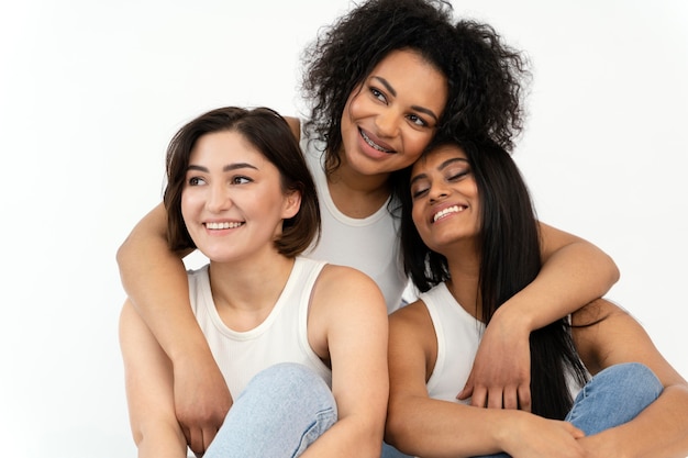 Foto gratuita novias disfrutando el tiempo juntos