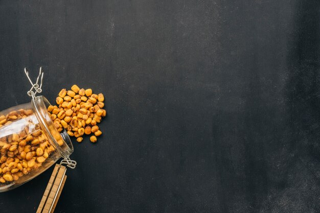 Nueces y espacio a la derecha