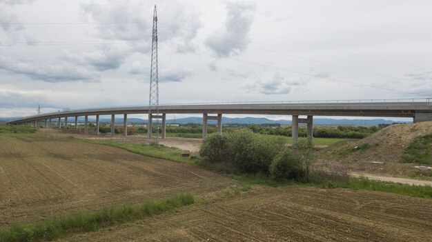 Nueva carretera de reciente construcción en el distrito de Brcko, Bosnia y Herzegovina