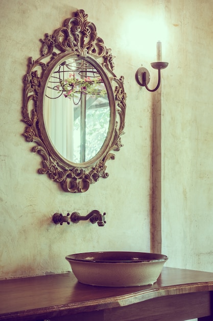 Foto gratuita objeto decorativo baño agua del jarrón