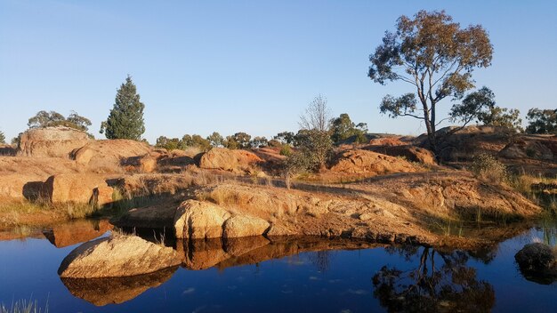 Orificio de agua Rockpool en el Parque Nacional Terrick en Australia