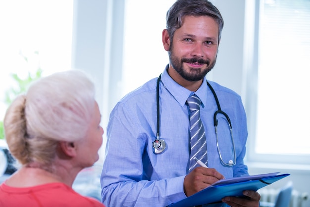 Paciente consultar a un médico