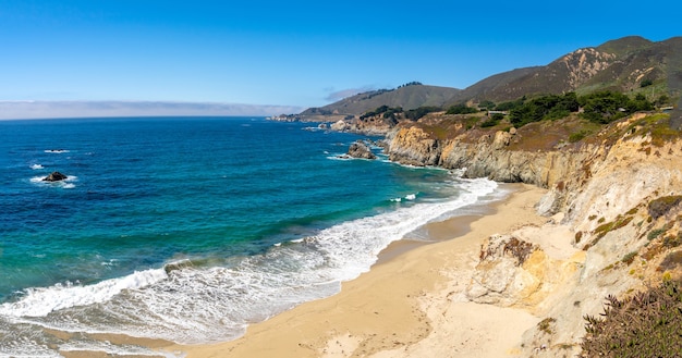 Pacific Coast Highway en el extremo sur de Big Sur, California, cerca de Bixby Bridge