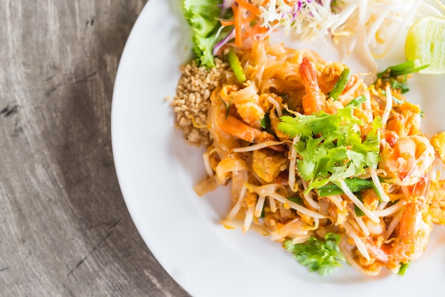 Foto gratuita pad thai