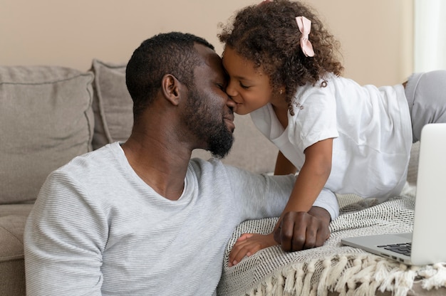 Padre e hija, pasar tiempo de calidad juntos