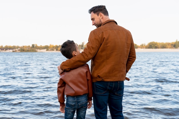 Padre e hijo, pasar tiempo juntos