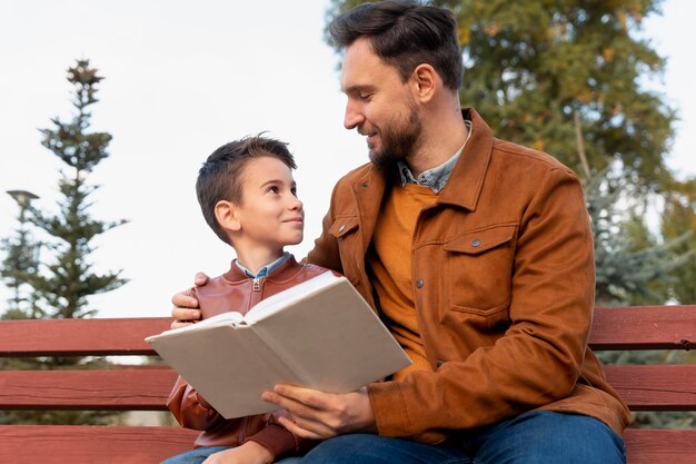 Padre e hijo, pasar tiempo juntos