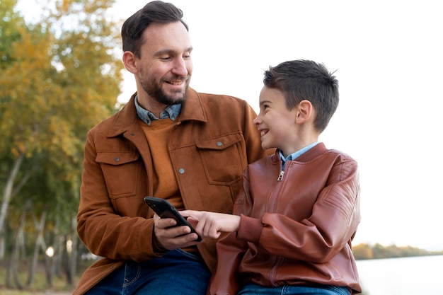 Padre e hijo, pasar tiempo juntos