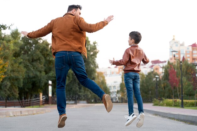 Padre e hijo, pasar tiempo juntos