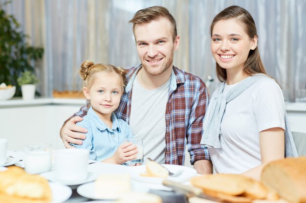 Padres con hija