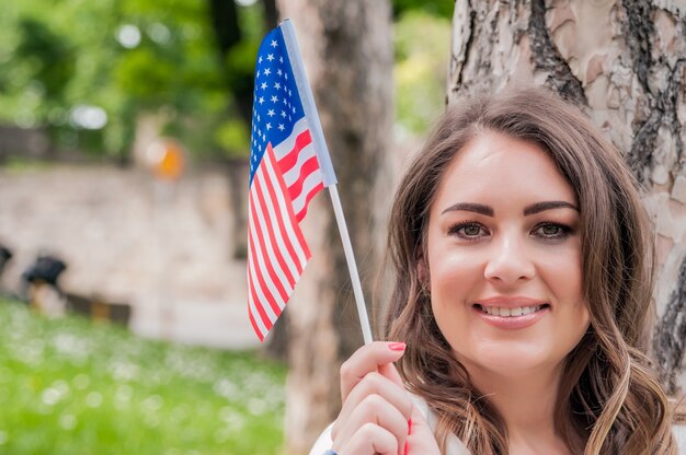 País, patriotismo, independencia, día, gente, concepto - feliz, sonriente, joven, mujer, blanco, Vestido, nacional ...