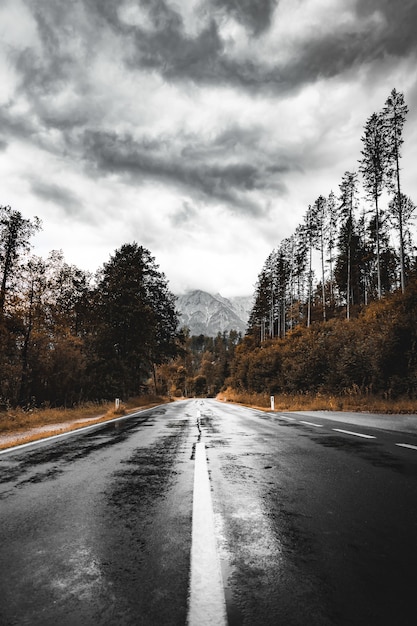 Paisaje de carretera de montaña