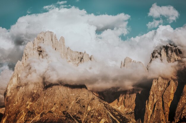 Paisaje de las montañas rocosas