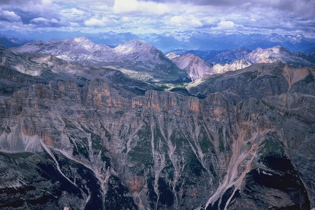 Paisaje natural de las montañas