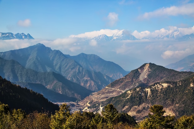 Foto gratuita paisaje natural montañoso