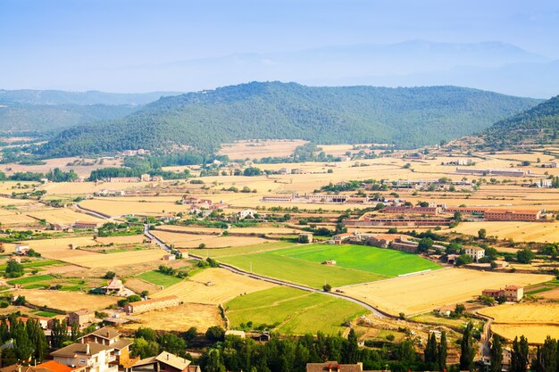 Paisaje rural catalán cerca de Cardona