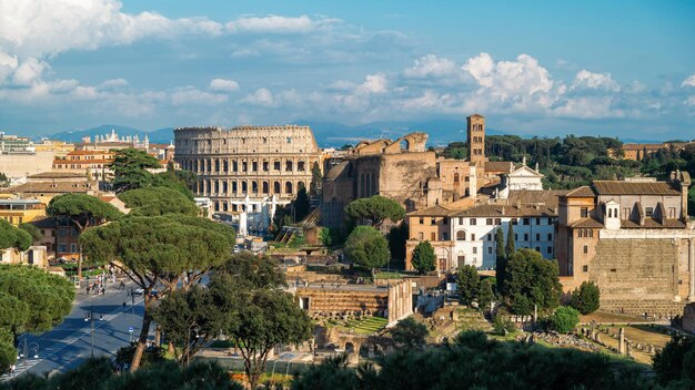 Paisaje urbano del centro antiguo de Roma Italia