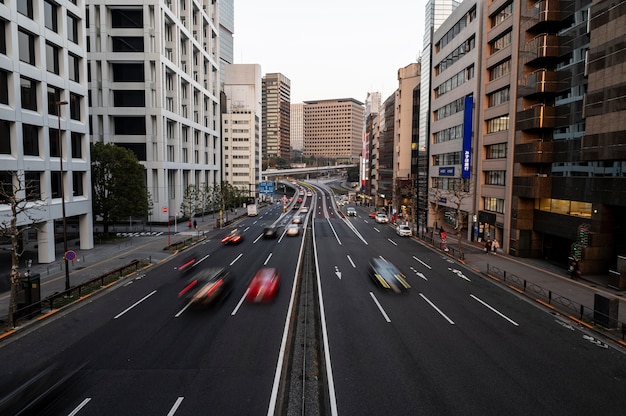 Paisaje urbano Japón coches