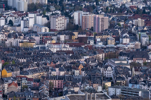 Paisaje urbano con muchos edificios en Frankfurt, Alemania