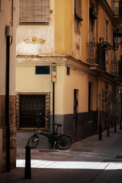 Paisaje urbano soleado