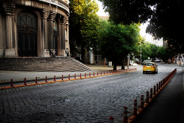 Paisaje urbano soleado