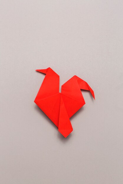 Pájaro rojo origami