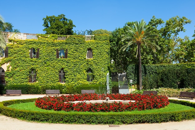 Palacio de Desvalls en el parque del laberinto en Barcelona.