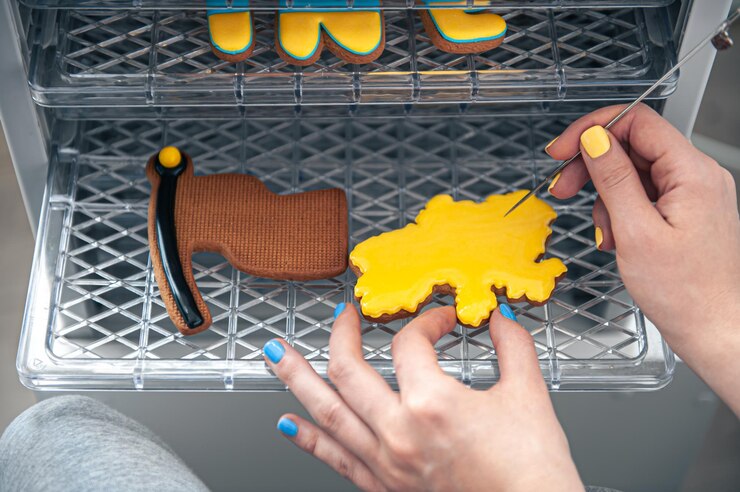 Foto gratuito pan de jengibre en forma de galletas patrióticas hechas a mano de ucrania