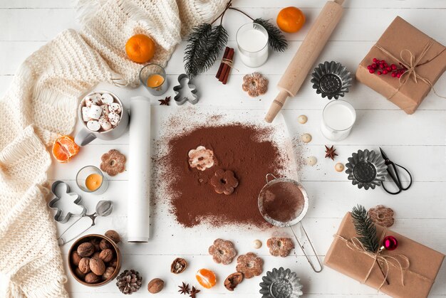 Panadería casera, galletas de jengibre en forma de primer plano del árbol de Navidad.