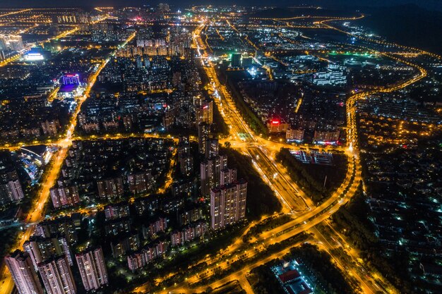panorama de la ciudad moderna vista nocturna