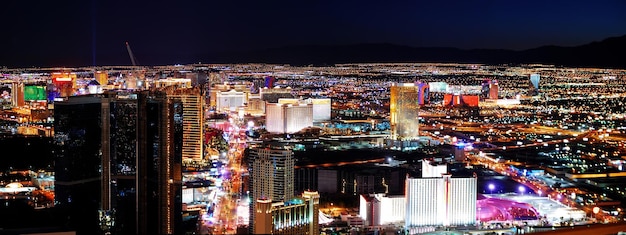 Panorama de la franja de Las Vegas por la noche