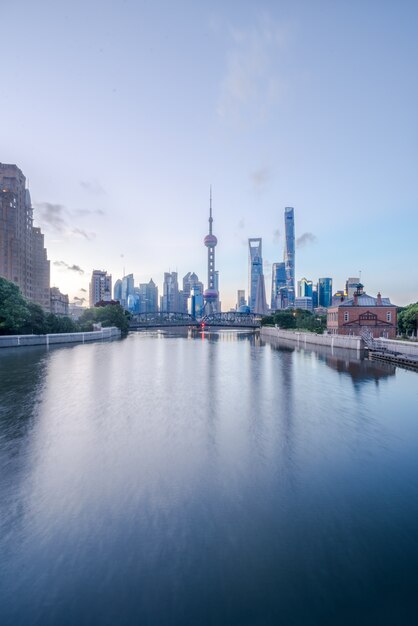 Panorama del horizonte de Shanghai