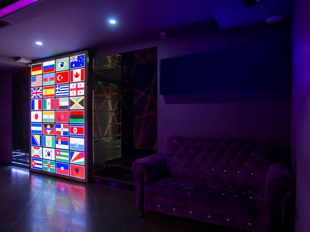 Pantalla led con las banderas de los paises del mundo