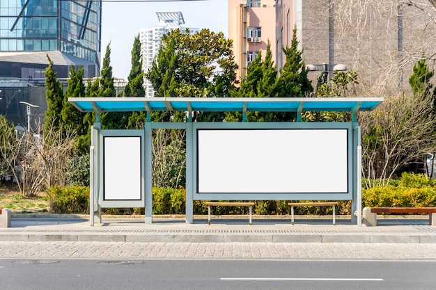 Pantalla de visualización en blanco del bus de medios