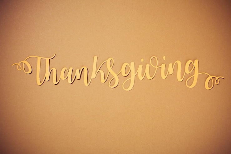Photo Gratis paper thanksgiving lettering 