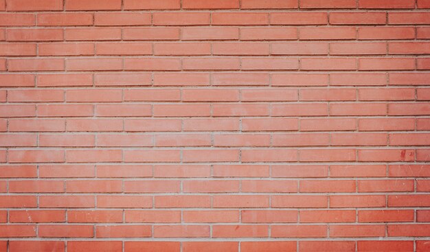 Pared de ladrillo con iluminación puntual