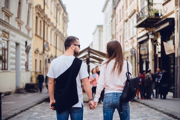 pareja en la calle