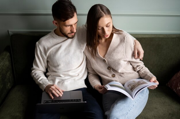 Pareja disfrutando de sus momentos de intimidad