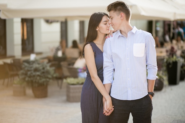 Foto gratuita pareja enamorada