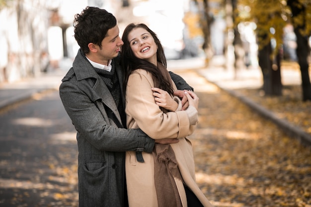 Foto gratuita pareja enamorada