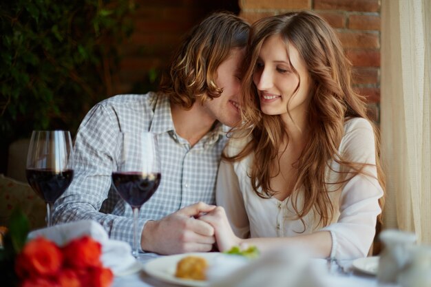 Pareja idílica en su aniversario