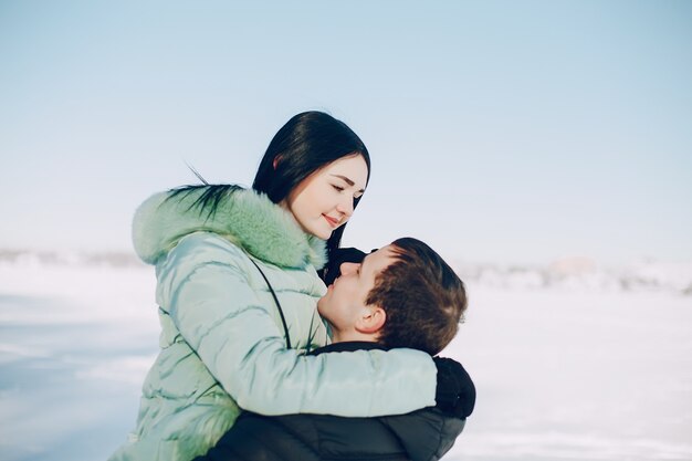 pareja en invierno