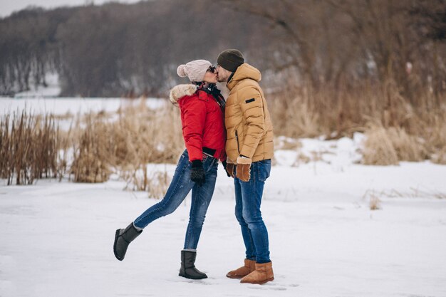 Pareja joven en el día de San Valentín