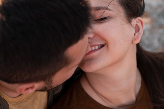 Pareja joven, viajar, juntos