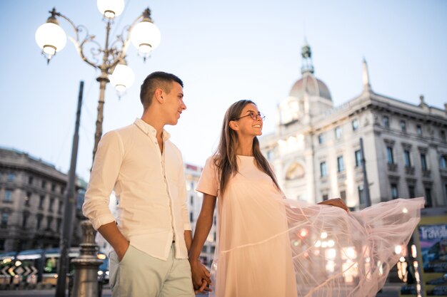 Pareja en luna de miel en Milán