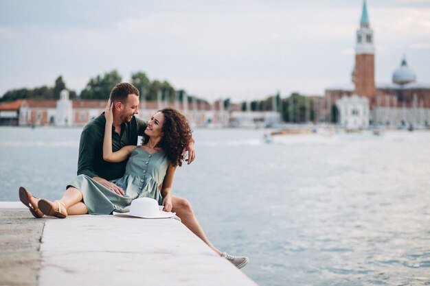 Pareja en luna de miel en Venecia