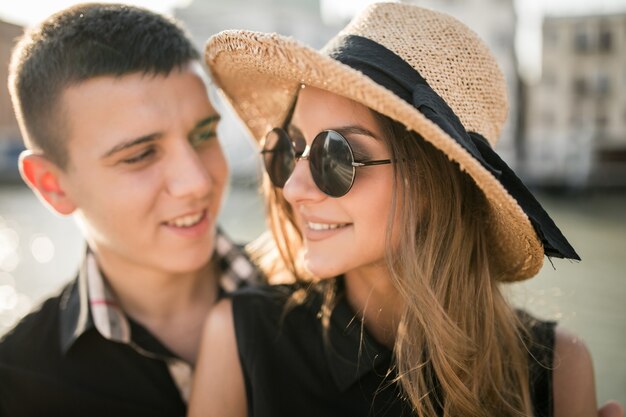 Pareja en luna de miel en Venecia