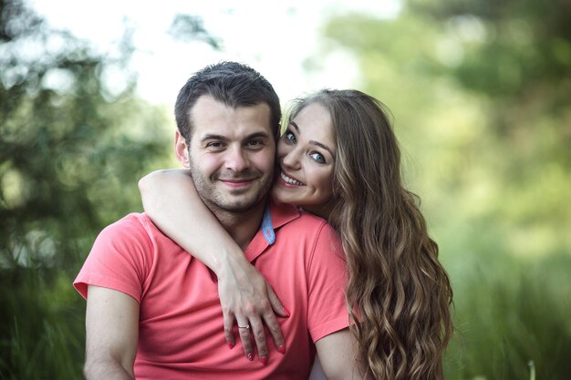 Pareja, en un picnic