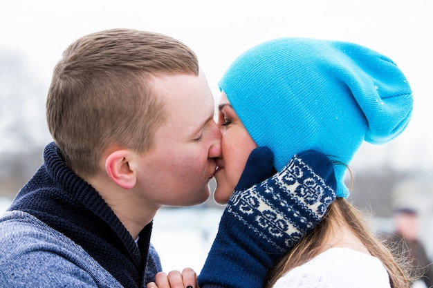 Pareja en la pista de hielo